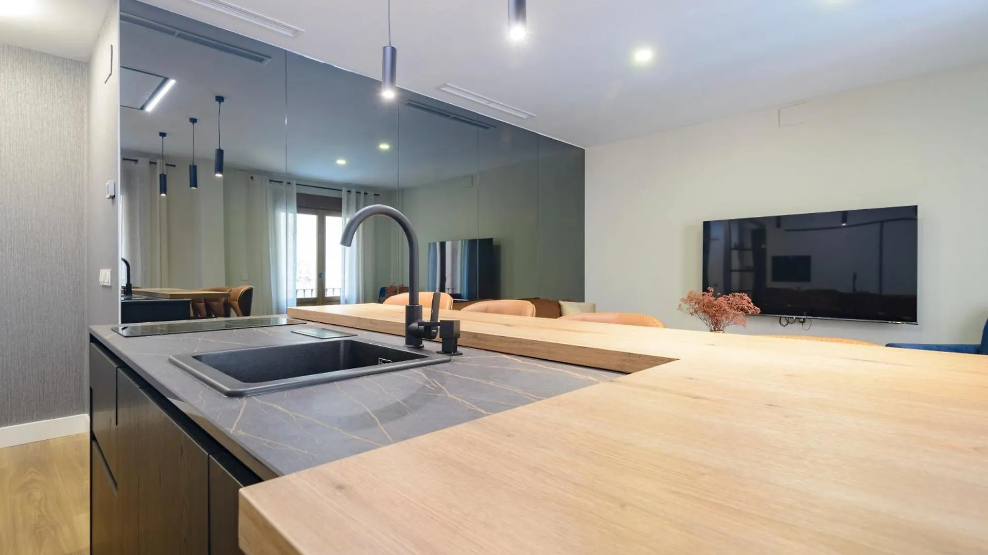 Eco Center Granatensis Pasiegas-Catedral Granada Apartment